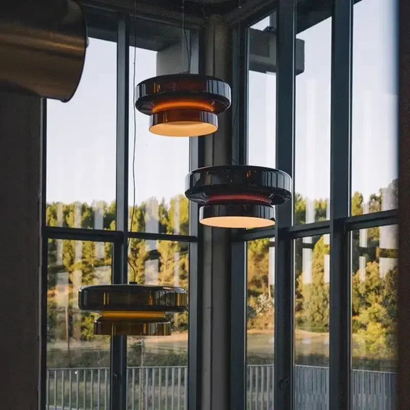 Moderne Pendelleuchte Sertig 9020 aus Glas – Davos & Co.