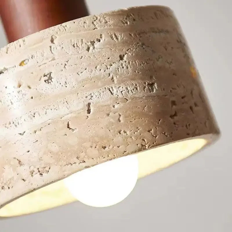Wabi-Sabi-Pendelleuchte Bonaduz 7587 aus Travertin und Marmor – Ansicht 5 – Davos & Co.