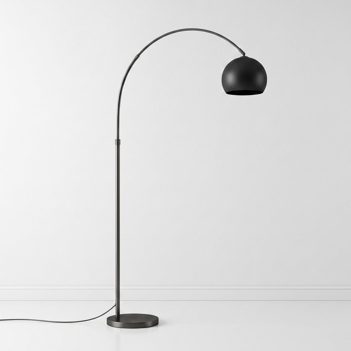 Minimalistische Stehleuchte Zermatt 2064 aus Marmor und Metall, schwenkbar – Ansicht 5 – Davos & Co.