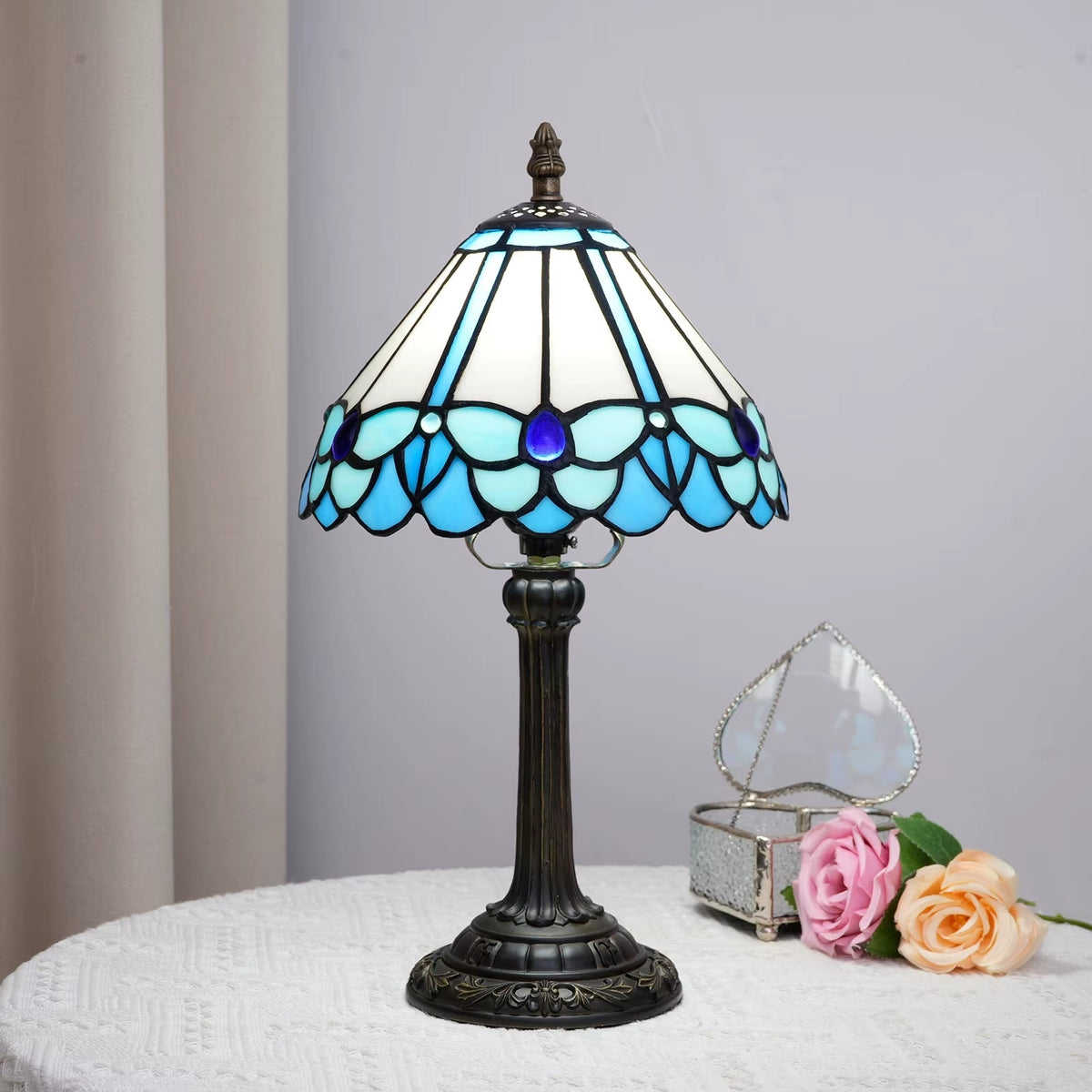 Tiffany-Tischleuchte Schmitten 4899 aus Buntglas – Davos & Co.