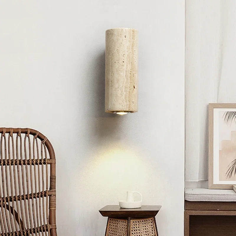 Wabi-Sabi-Wandleuchte Trimmis 1800 aus Travertin und Marmor – Ansicht 4 – Davos & Co.